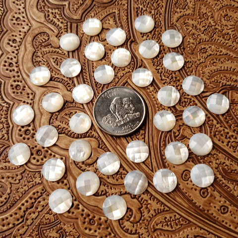 10mm Checker Cut White Mother of Pearl Round Cabochon (1 pc)