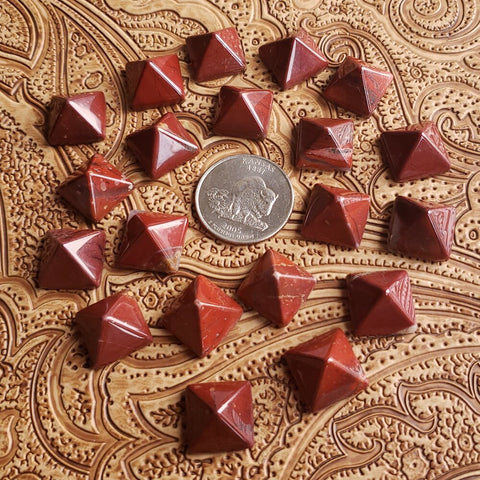 Red Jasper Pyramid Cab (1 pc)
