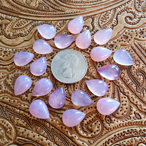 10x14mm Lilac Chalcedony Pear Cab (1 pc)